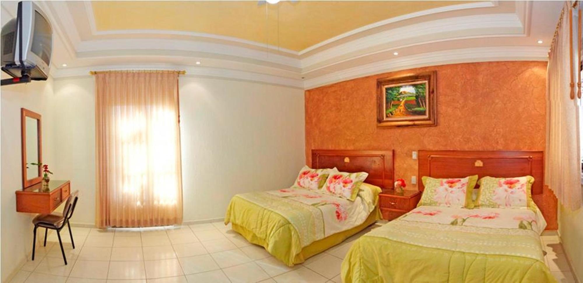 Hotel Rincon Tarasco Морелія Екстер'єр фото
